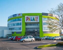 e-Reception welcomes visitors in&nbsp;Shopping Palace Zlaté Piesky