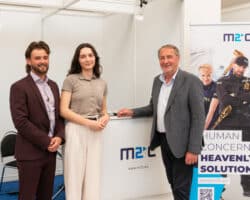 M2C na&nbsp;veletrhu URBIS 2025 v&nbsp;Brně: digitální facility management a&nbsp;inteligentní recepce Welcomo